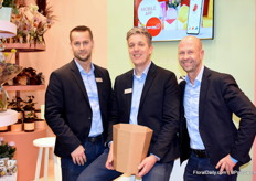 On the stand of Koen Pack the new waterproof cardboard bucket was presented. The bucket is patented and consists of 50% recycled and 50% FSC certified cardboard.